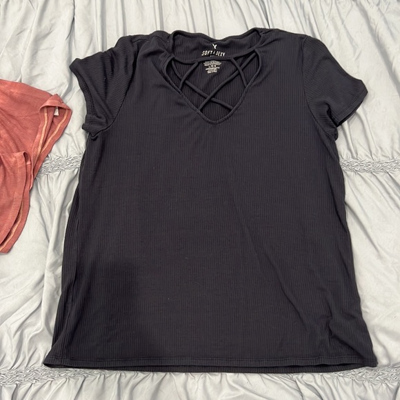 ✨SOLD✨American Eagle soft and sexy ribbed tee bundle - Picture 2 of 8